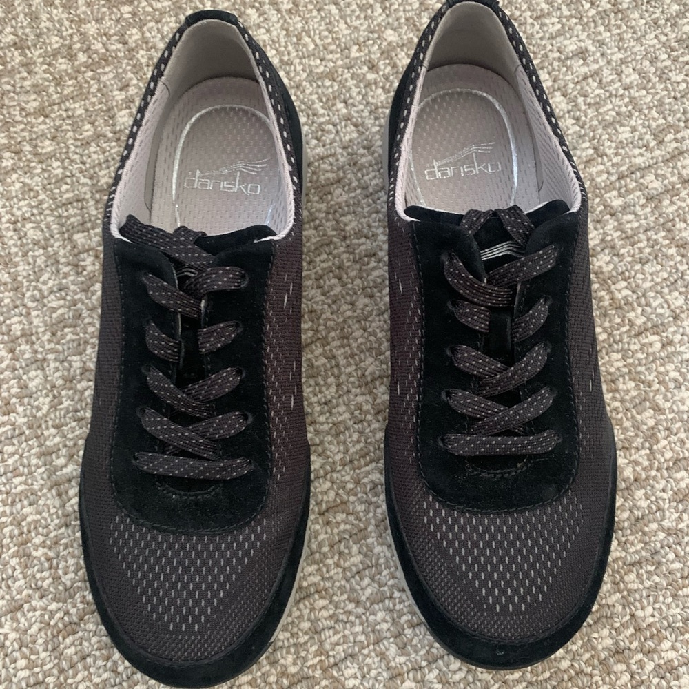 Dansko Hayes Suede Like New!